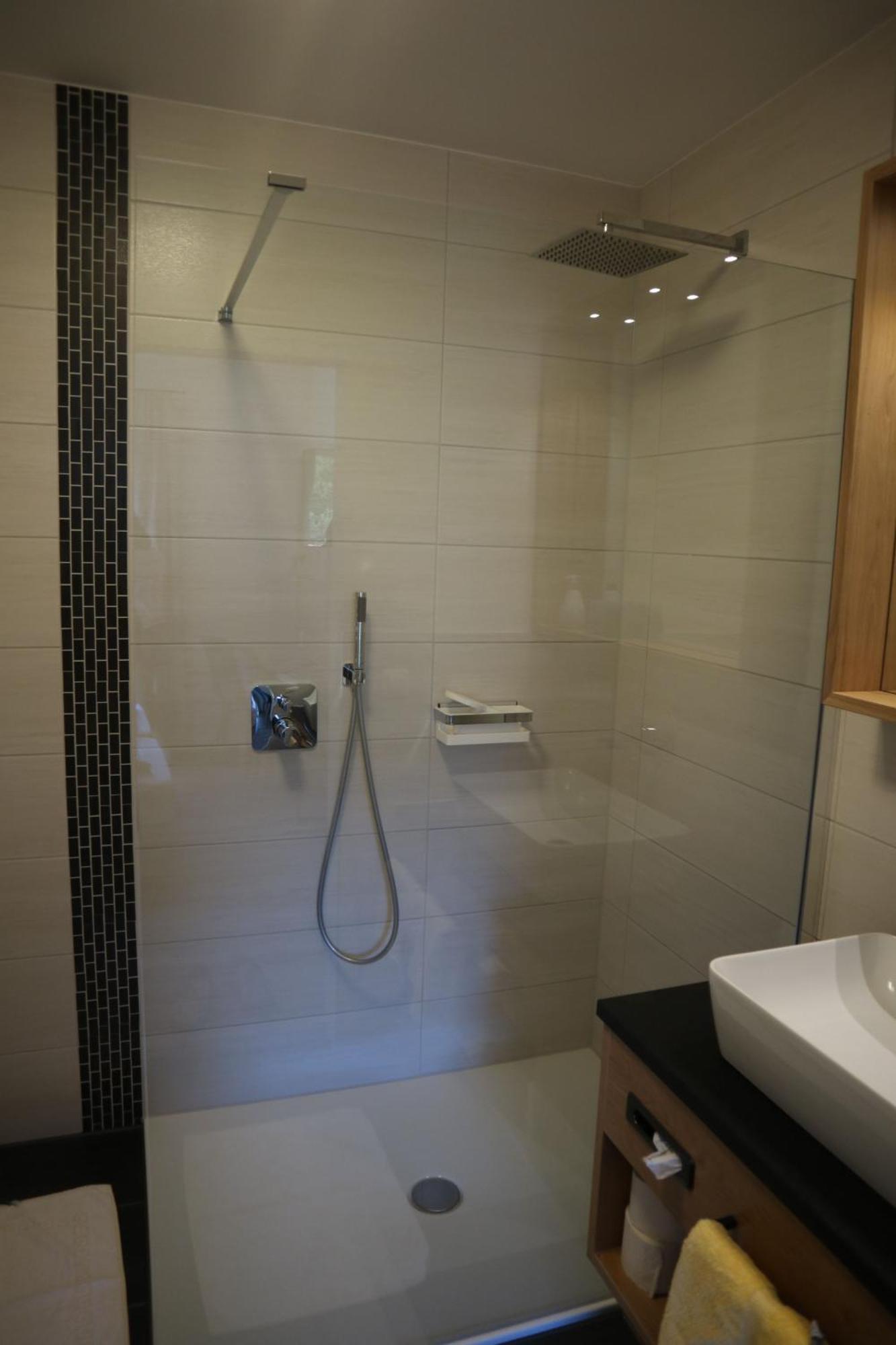 Ferienwohnungen Beim Hotel Zur Post, Erlau Erlau  المظهر الخارجي الصورة
